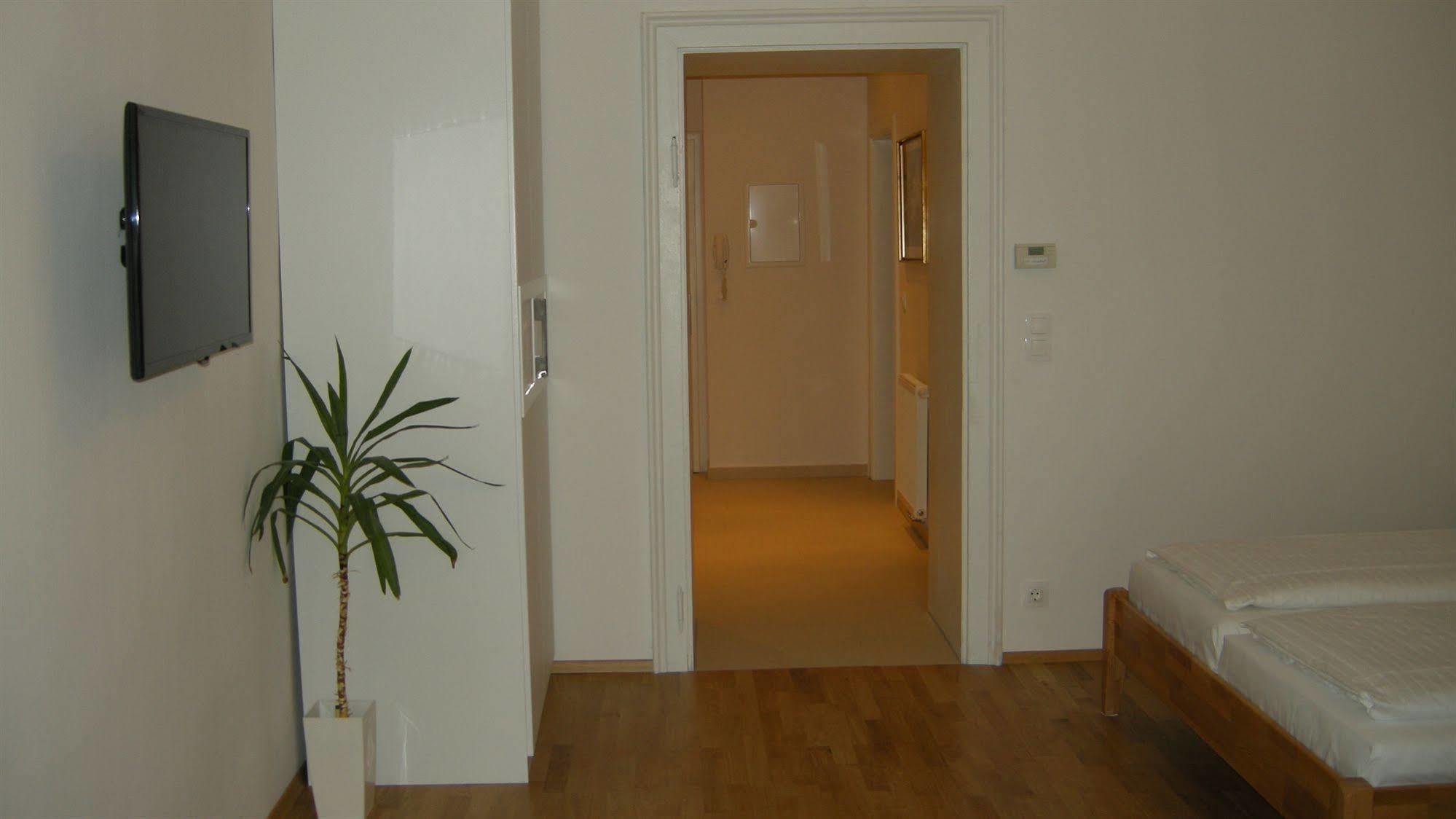 Cityrooms Hotel 3*
